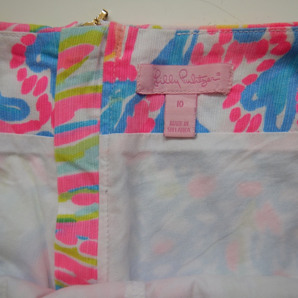 Lilly Pulitzer Colorful Floral Skort - Picture 4 of 12